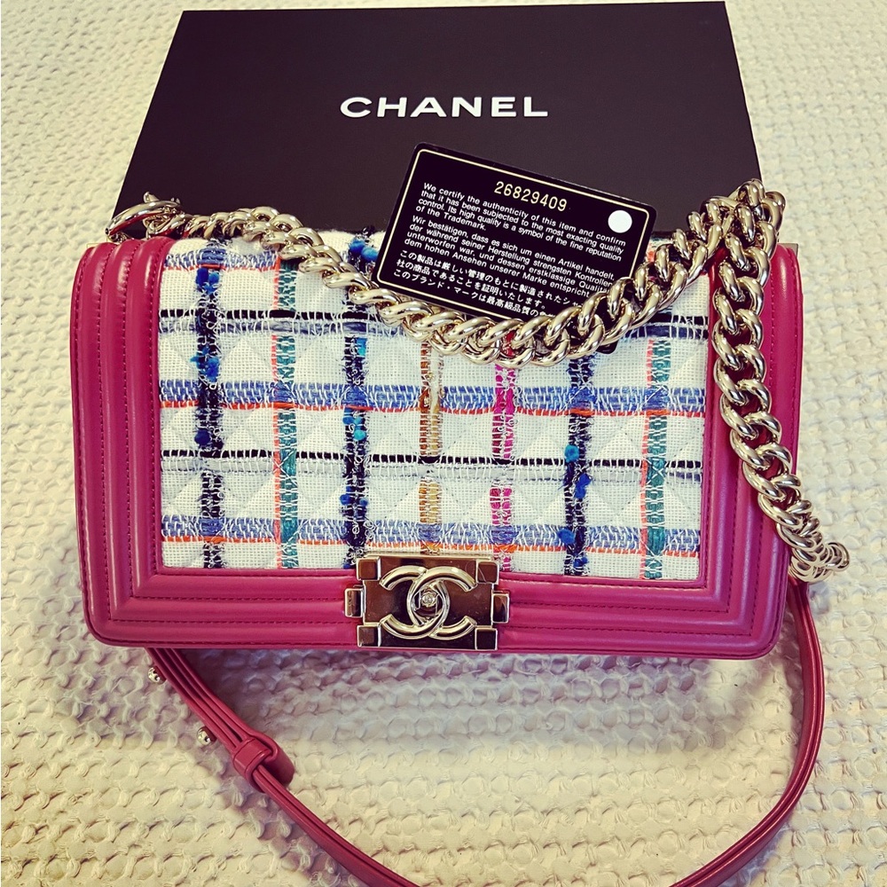 CHANEL Barbie Pink Tweed Medium Boy Bag Flap Bag Gold Hardware Like NEW